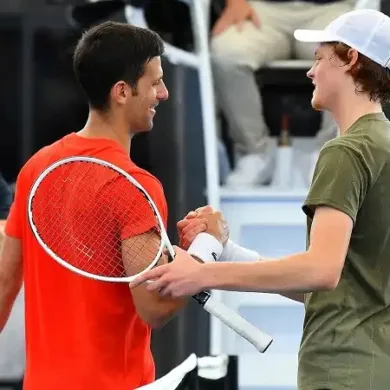 القنوات الناقلة لمباراة نوفاك ديوكوفيتش وسينر في نصف نهائي رولان غاروس