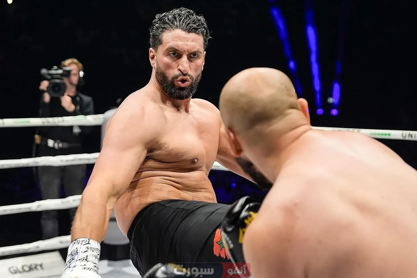 إصابة مفاجئة تنهي أحلام جمال بن صديق في فوز أمام منافسه الجزائري سفيان العيدوني