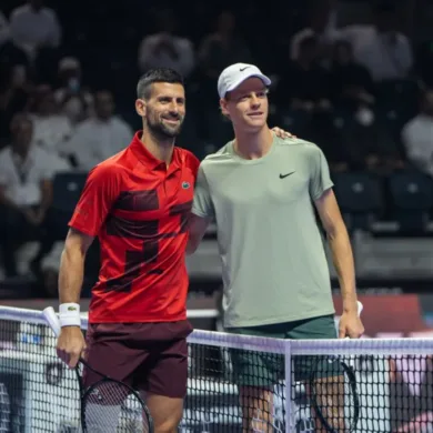 سينر يضرب موعدًا مع ألكاراز في نهائي رولان جاروس 2025