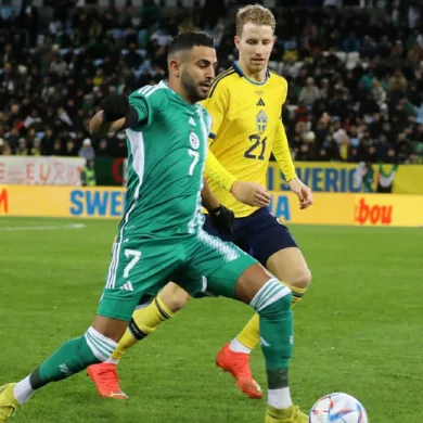ما هي القنوات الناقلة لمباراة الجزائر اليوم ضد السويد استعدادًا لكأس إفريقيا؟