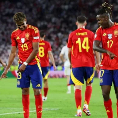 تعرف على رجل مباراة منتخب إسبانيا وفرنسا في نصف نهائي دوري الأمم الأوروبية