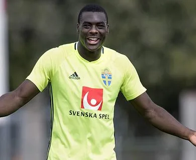 من هو كين سيما سيرة ذاتية ويكيبيديا