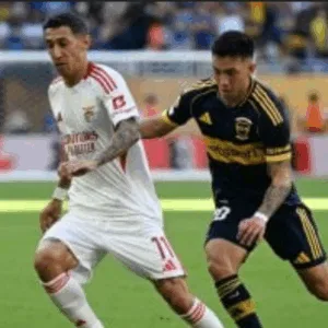 تعادل درامي بين بنفيكا وبوكا جونيورز وسط طرد واحتجاجات في كأس العالم للأندية