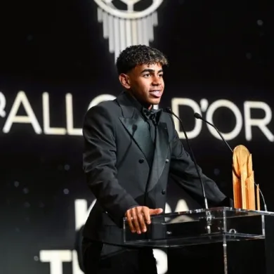 سبب أستبعاد لامين يامال من التتويج بالكرة الذهبية لعام 2025