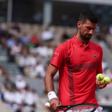 نوفاك ديوكوفيتش يودع رولان غاروس بعد خسارة أمام يانيك سينر في نصف النهائي