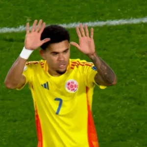 هدف لويس دياز الرائع في مرمي الارجنتين بتصفيات كأس العالم