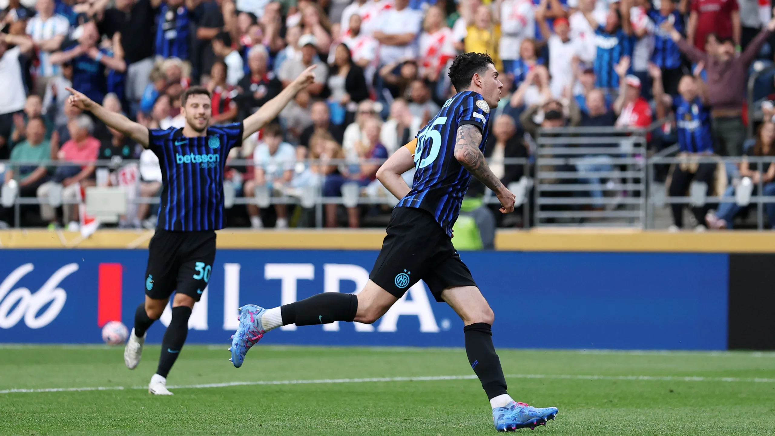 "تعرف على القنوات الناقلة لمباراة إنتر وفلومينينسي في كأس العالم للأندية 2025 وطرق متابعة اللقاء عبر الإنترنت"