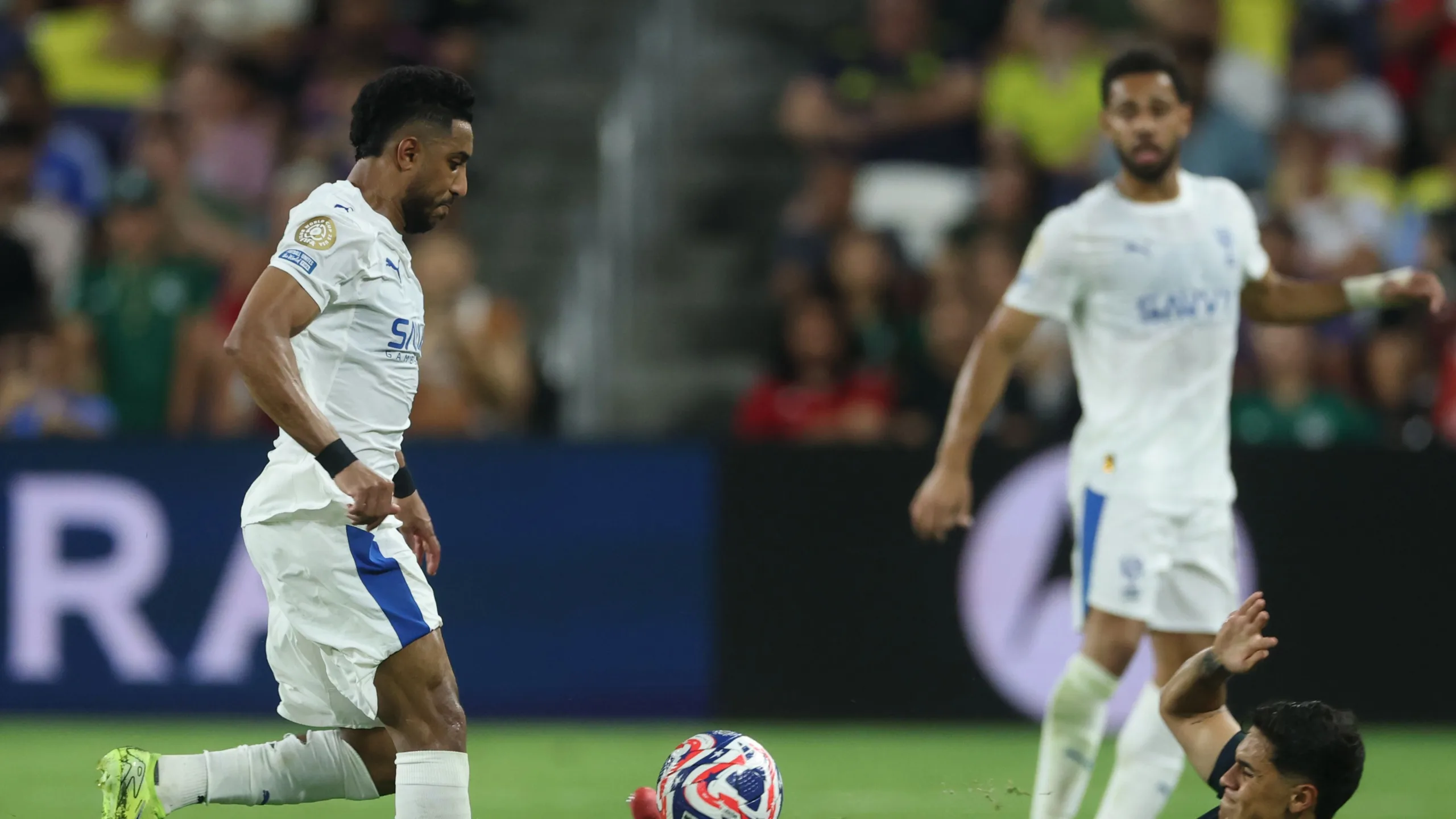 تعرف على القنوات الناقلة لمباراة مانشستر سيتي والهلال في كأس العالم للأندية 2025 وطرق متابعتها عبر الإنترنت