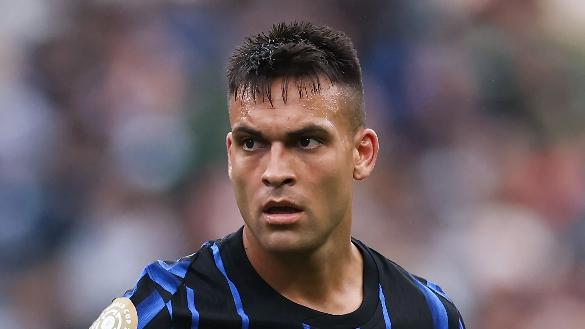 تعرّف على القنوات الناقلة لمباراة إنتر وريفر بليت في كأس العالم للأندية 2025 وطرق متابعة المباراة عبر الإنترنت.