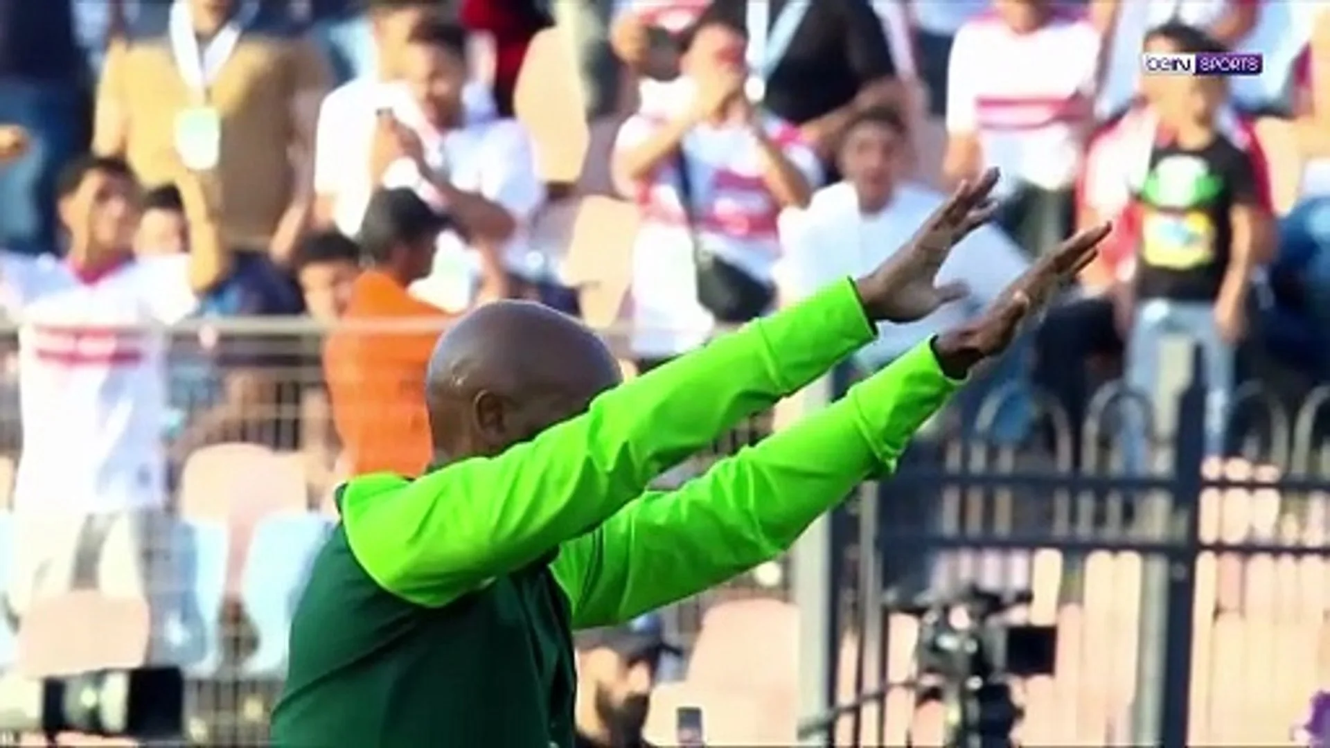 أسطورة الزمالك شيكابالا يعلن إنهاء مسيرته الكرويةأعلن محمود عبد الرازق شيكابالا، أسطورة نادي الزمالك، اعتزاله لعبة كرة القدم.