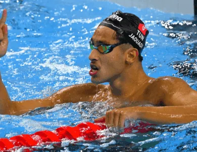 التونسي الجوادي يفوز بذهبية 800م في بطولة السباحة