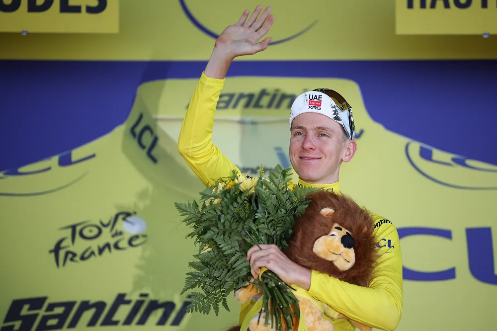 السلوفيني بوغاتشار يعزز صدارته في طواف فرنسا