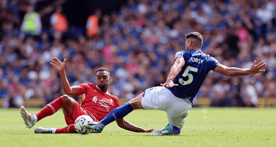 الكويت يضم اللاعب المصري مرسي إلى فريقه الرياضي