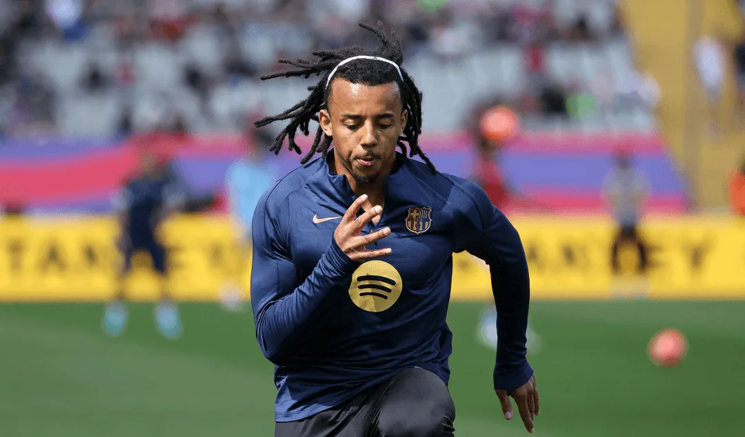 برشلونة يسعى لتمديد عقود لاعبين مثل كوندي ودي يونغ