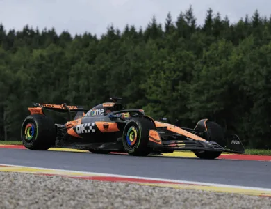 بياستري يحصد لقب جائزة بلجيكا الكبرى للفورمولا 1.