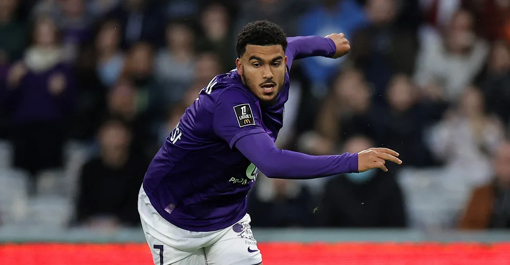 تورينو يضم المغربي زكريا أبوخلال من تولوز.