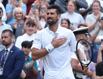 دجوكوفيتش يحقق انتصاره المئة في ويمبلدون