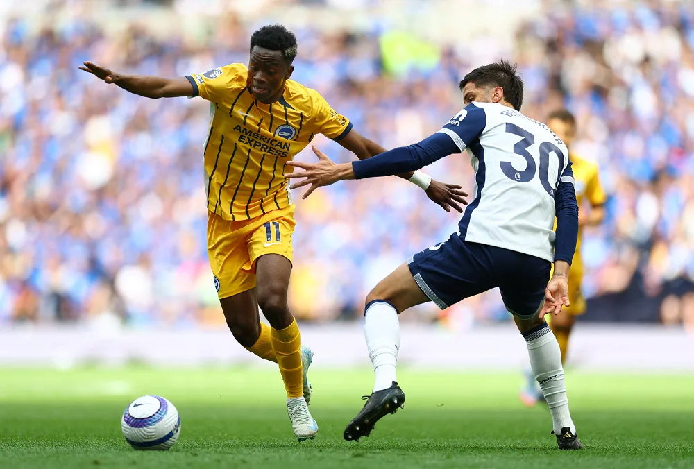 سندرلاند يضم الإيفواري سيمون أدينغرا من برايتون