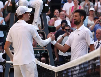 سينر يتغلب على دجوكوفيتش ويتأهل لنهائي ويمبلدون