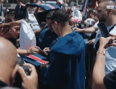 شعور بالاعتزاز يملأ عشاق باريس سان جيرمان