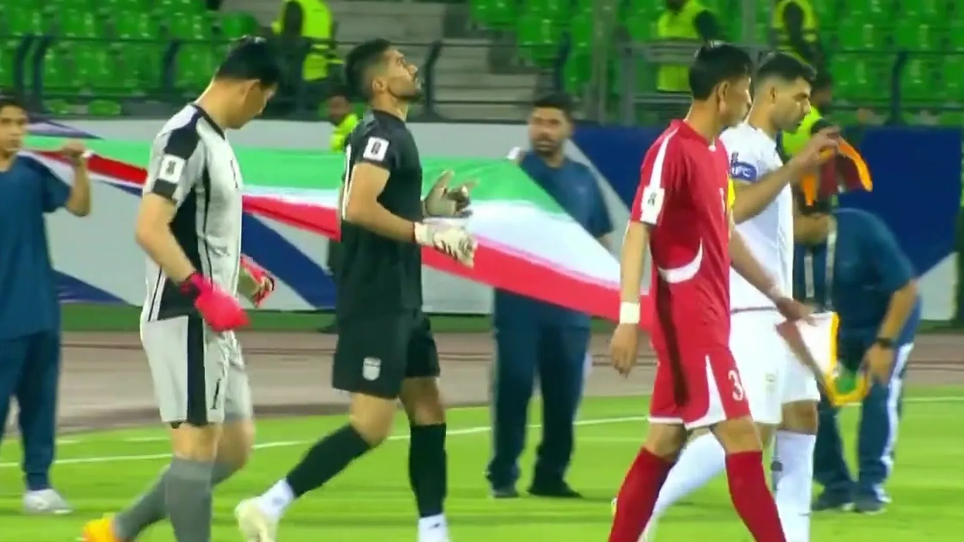 قائمة المرشحين لجائزة أفضل لاعب في تصفيات آسيا