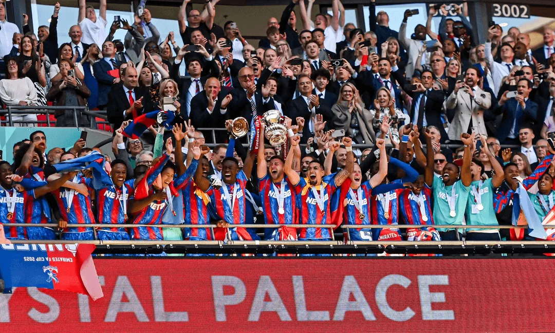 كريستال بالاس يطعن في قرار استبعاده من الدوري الأوروبي