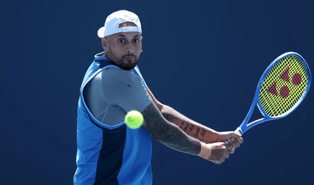 كيريوس يعبّر عن فرحته بالعودة لملاعب التنس بعد الغياب