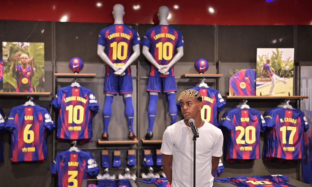 لامين جمال: التزام بالتألق وتحقيق النجاحات مع برشلونة