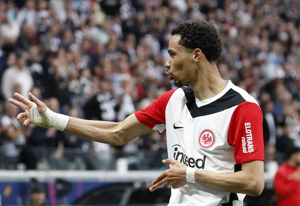 ليفربول يقترب من ضم المهاجم الفرنسي إيكيتيكي!