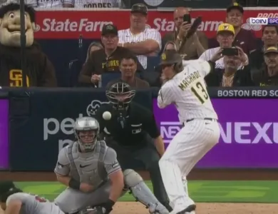 ماني ماتشادو يحقق الضربة رقم 2000 في مسيرته!