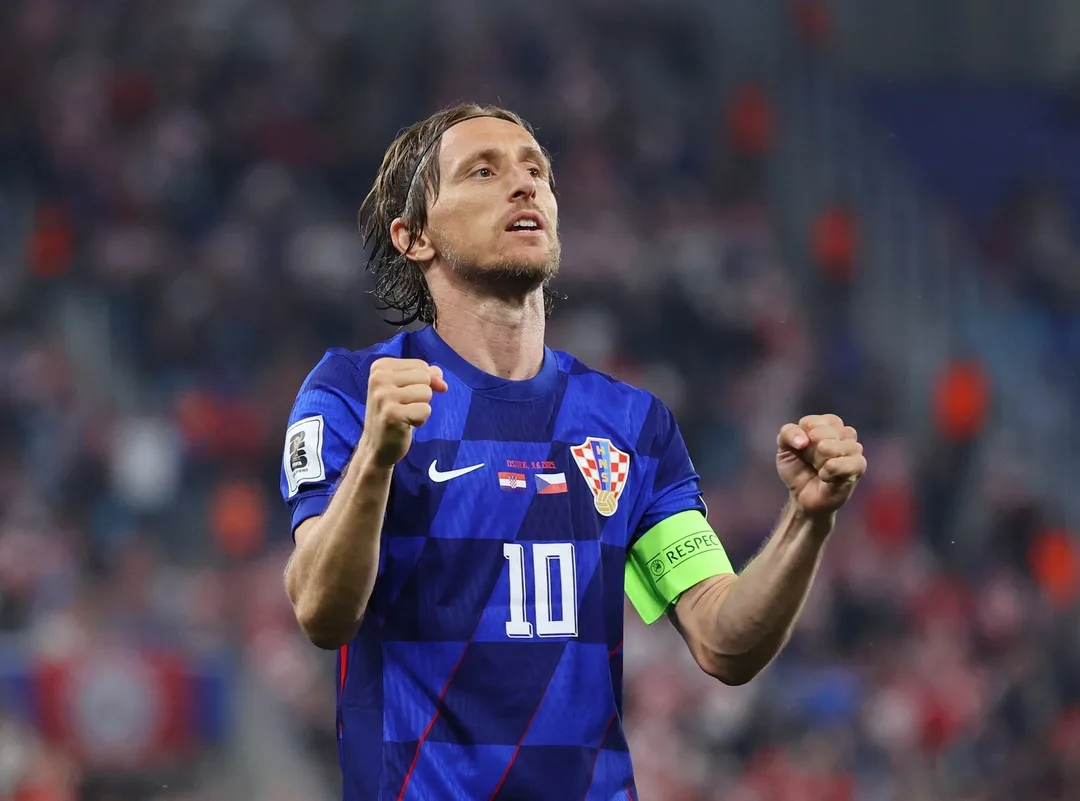 مودريتش: رمز كرة القدم وعطاء لعقود