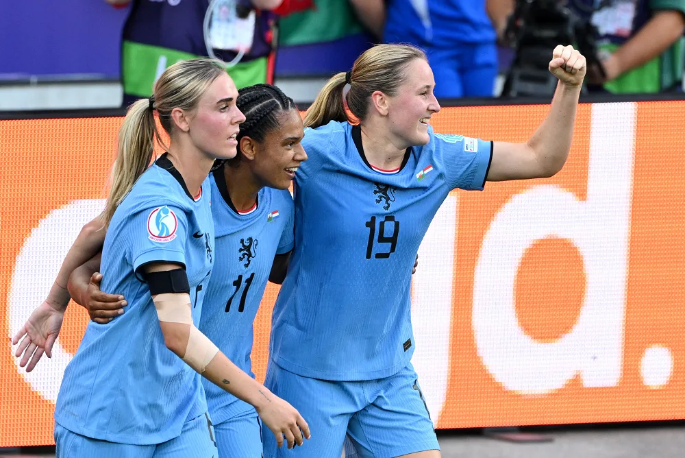 هولندا تفوز على ويلز بثلاثية في أمم أوروبا للسيدات