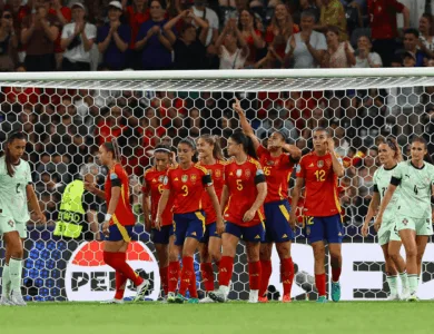 يورو السيدات: انتصار ساحق للمنتخب الإسباني على البرتغال في افتتاح المجموعة الثانيةحقق المنتخب الإسباني اليوم الخميس فوزًا كبيرًا على نظيره البرتغالي بنتيجة 5-0 في الجولة الأولى من المجموعة الثانية ضمن كأس أمم أوروبا للسيدات 2025.