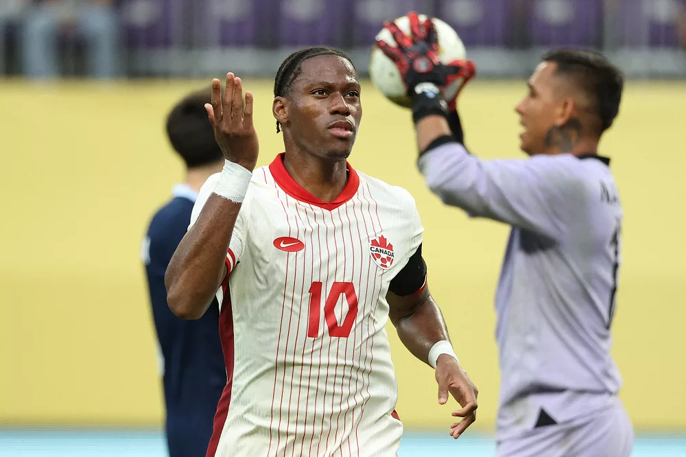 يوفنتوس يضم الكندي جوناتان ديفيد بعقد حتى 2030