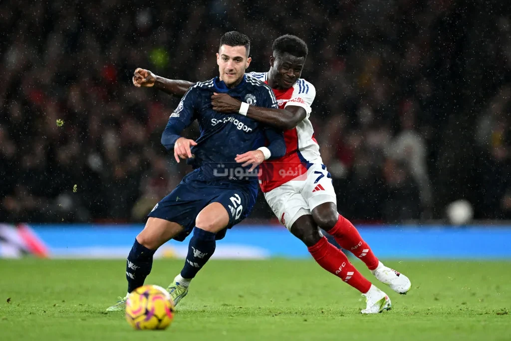 توقيت مباراة مانشستر يونايتد وآرسنال والقنوات الناقلة في الدوري الإنجليزي الممتاز