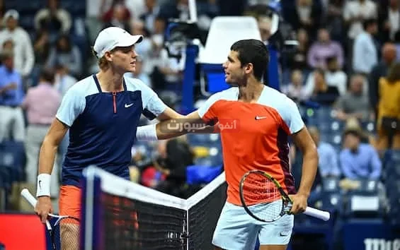 القنوات الناقلة لمباراة كارلوس ألكاراز ويانيك سينر في نهائي سينسيناتي للتنس 2025