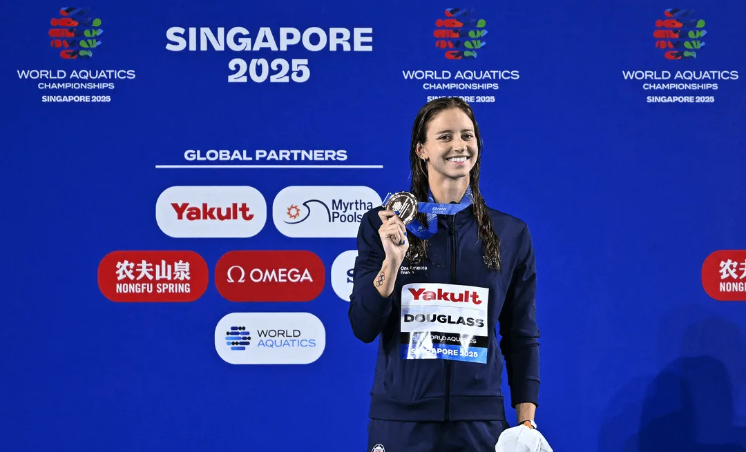 ذهبية 200 متر صدراً لكايت دوغلاس في المونديال