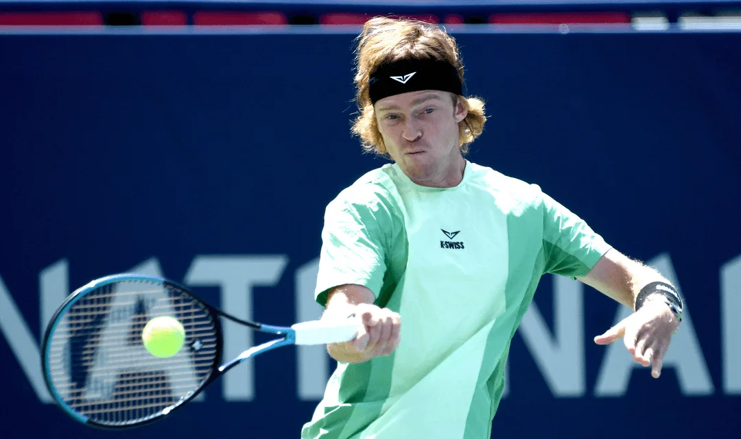 روبليف يتأهل لدور الـ16 في بطولة تورونتو