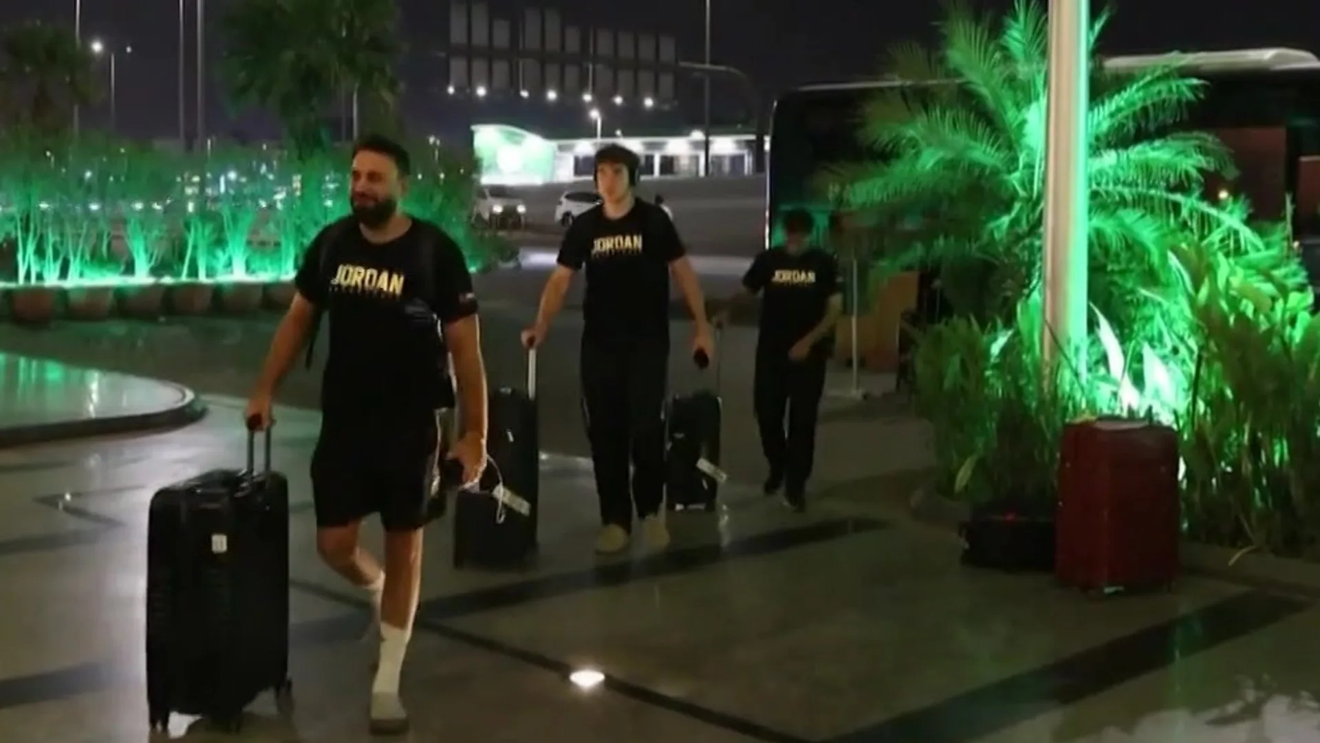 وصول منتخب الأردن إلى جدة للمشاركة في كأس آسيا للسلة