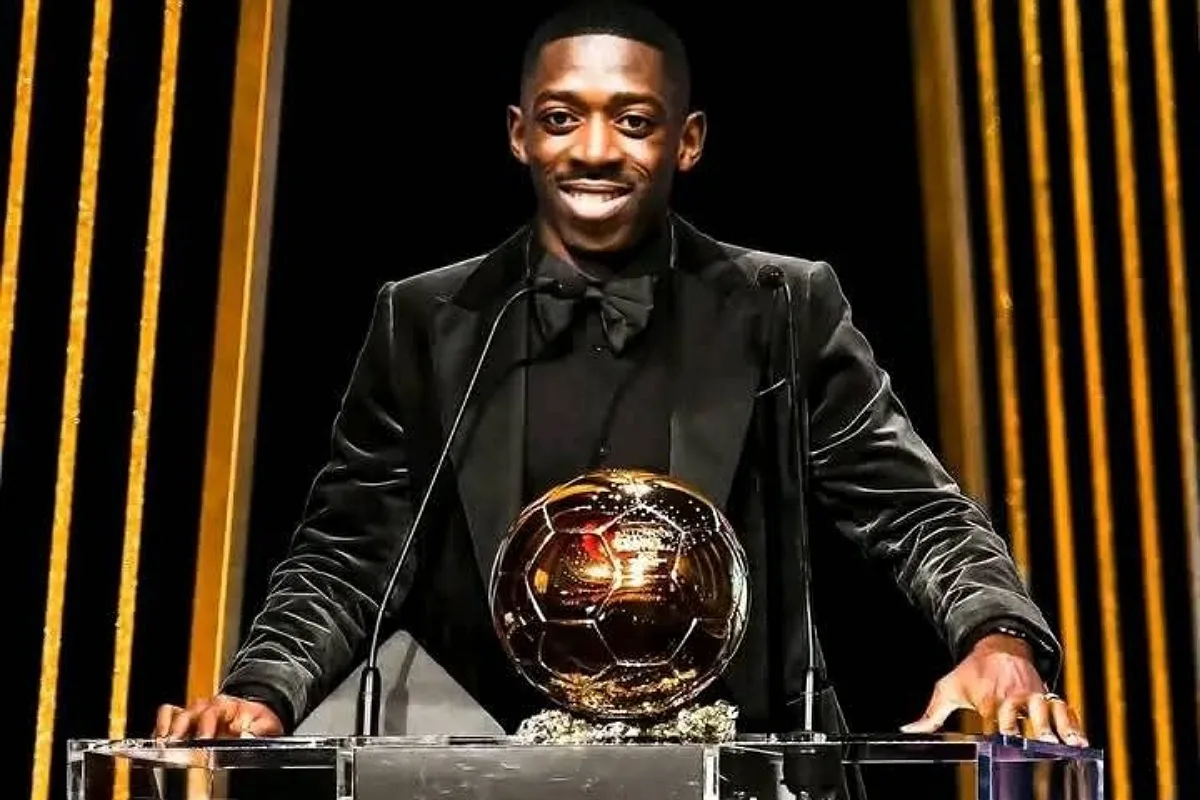 رسميًا الفرنسي عثمان ديمبيلي يتوج بالكرة الذهبية لأفضل لاعب لعام 2025