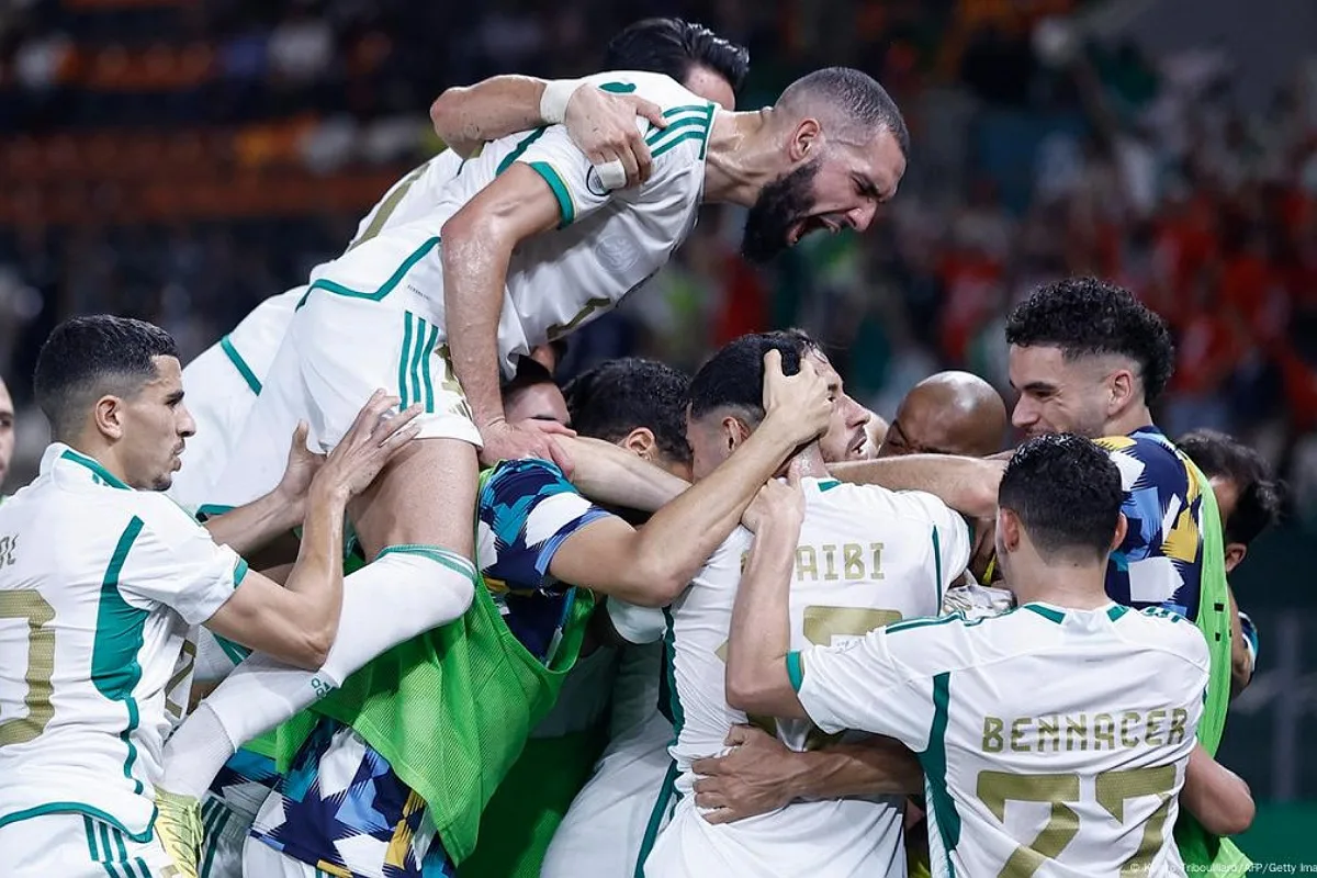 أنباء عن أنسحاب الجزائر من خوض كأس إفريقيا بالمغرب بسبب التأشيرة