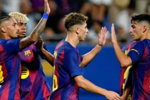 برشلونة يكتسح فالنسيا بسداسية تاريخية في الليغا