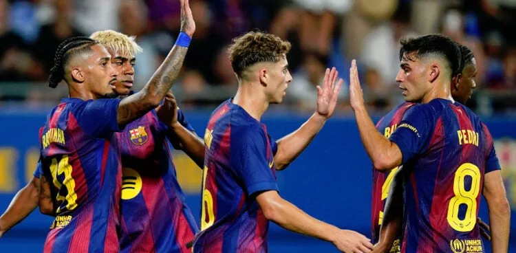 برشلونة يكتسح فالنسيا بسداسية تاريخية في الليغا