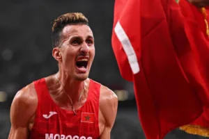 سفيان البقالي يتوج بالميداليه الفضية في سباق 3000 متر موانع ببطولة العالم طوكيو 2025