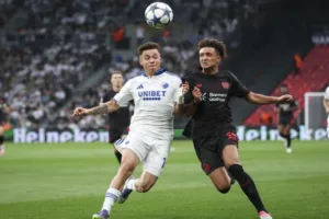 كوبنهاغن وباير ليفركوزن يتعادلان في دوري الأبطال