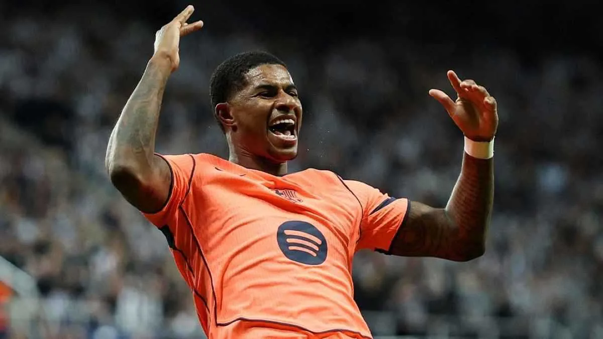 ماركوس راشفورد يقود برشلونة للفوز على نيوكاسل بثنائية