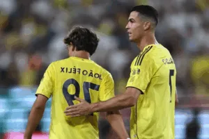 النصر يهزم الاتحاد بثنائية ويتصدر الدوري السعودي