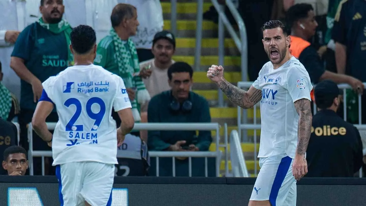 كلاسيكو الأهلي والهلال ينتهي بتعادل مثير