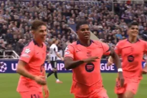 راشفورد يفتتح سجله التهديفي مع برشلونة بأول هدف في دوري أبطال ضد نيوكاسل