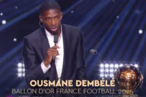 عاجل: ديمبيلي يتوج بالكرة الذهبية لعام 2025